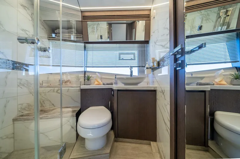 Slide: The Image of Galeon 680 Fly 2020 - 5133688