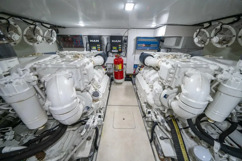 Slide: The Image of Galeon 680 Fly 2020 - 5133694