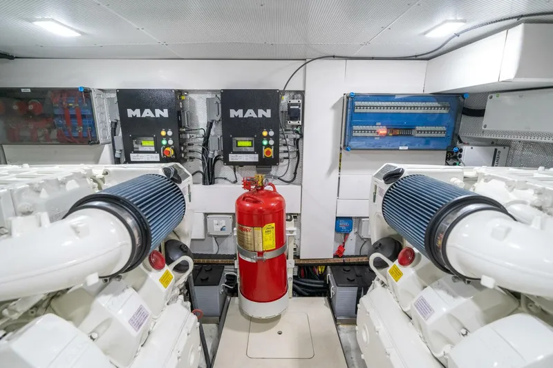 Slide: The Image of Galeon 680 Fly 2020 - 5133696