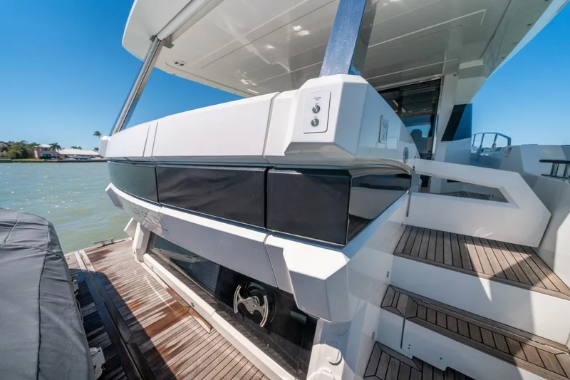 Slide: The Image of Galeon 680 Fly 2020 - 5133629