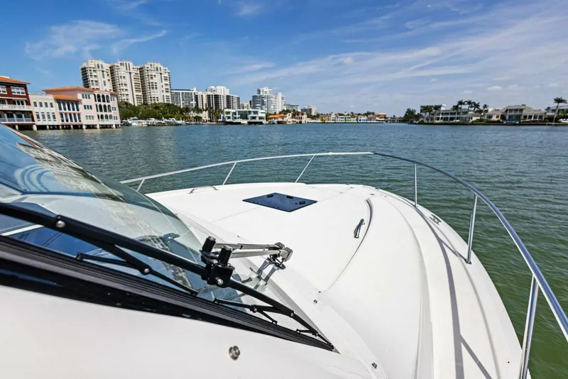 Slide: The Image of Pursuit 0S 355 2025 - 5240235