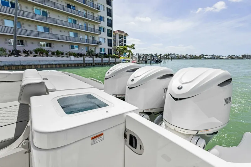 Slide: The Image of Pursuit 0S 355 2025 - 5240240