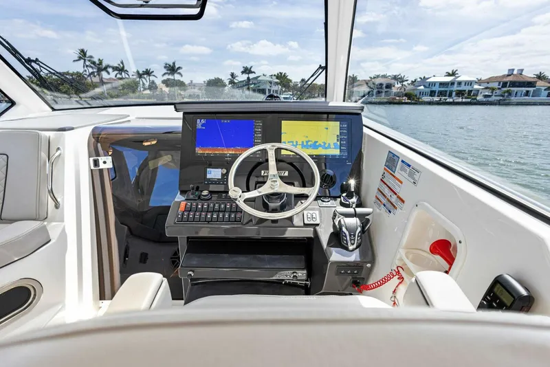 Slide: The Image of Pursuit 0S 355 2025 - 5240245