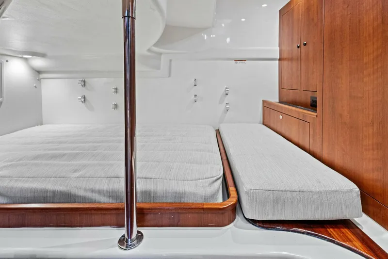 Slide: The Image of Pursuit 0S 355 2025 - 5240257