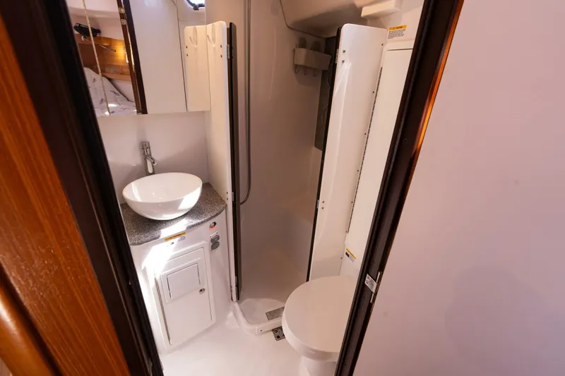 Slide: The Image of 2023 Catalina 425 - 5230307