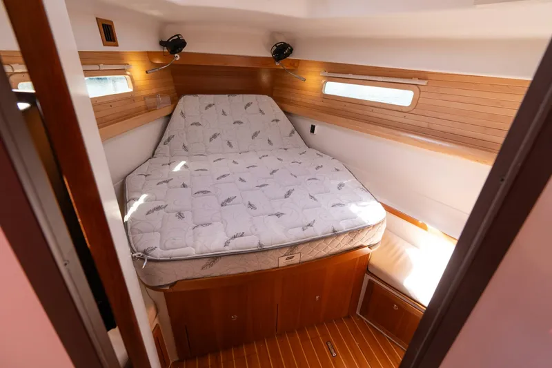 Slide: The Image of 2023 Catalina 425 - 5230308