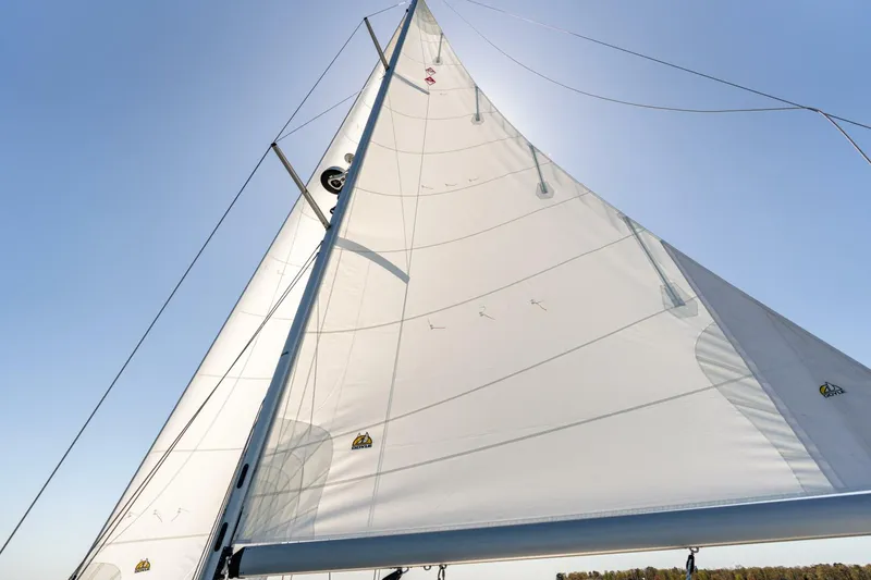 Slide: The Image of 2023 Catalina 425 - 5230345