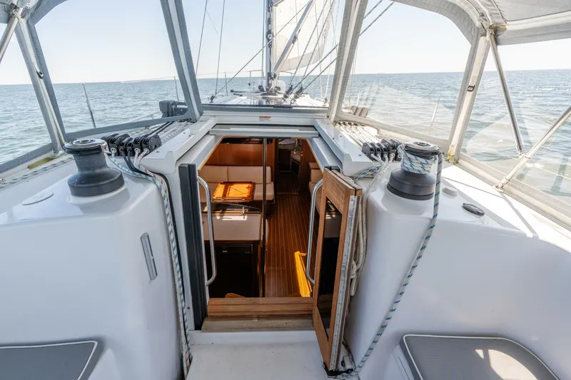 Slide: The Image of 2023 Catalina 425 - 5230348