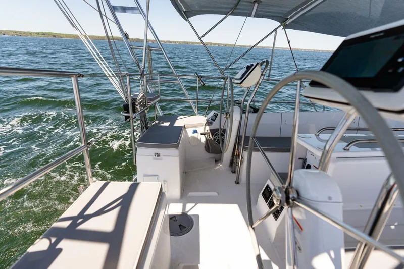 Slide: The Image of 2023 Catalina 425 - 5230366