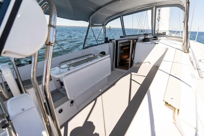 Slide: The Image of 2023 Catalina 425 - 5230367