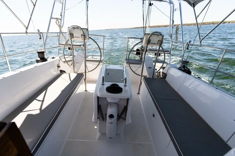 Slide: The Image of 2023 Catalina 425 - 5230369