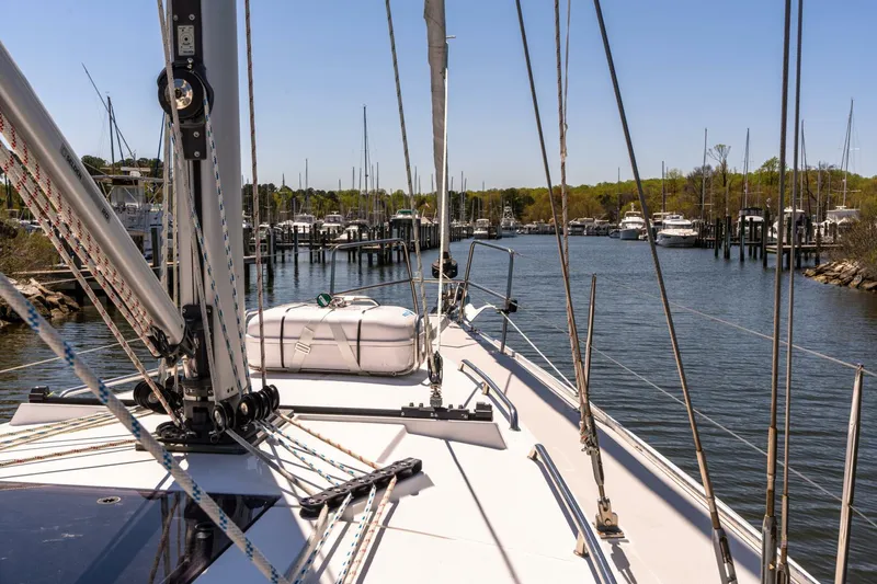 Slide: The Image of 2023 Catalina 425 - 5230375