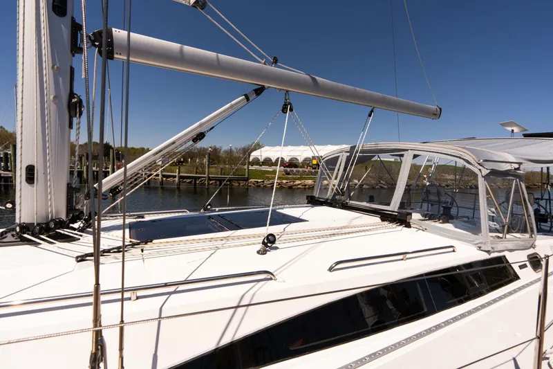 Slide: The Image of 2023 Catalina 425 - 5230378