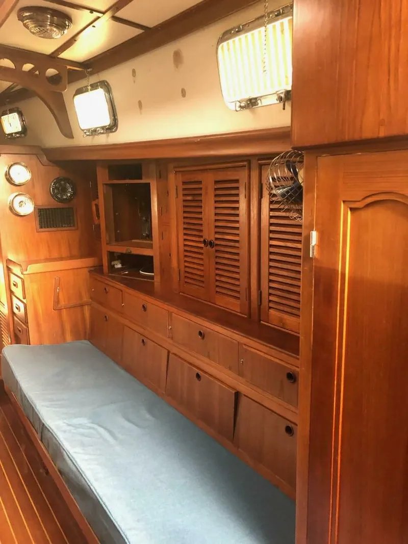 Slide: The Image of Mason 43 Cutter 1984 - 5144687