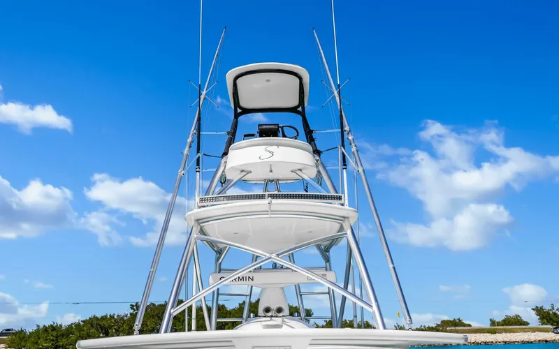 Slide: The Image of Regulator Marine 41 Center Console 2018 - 5136676