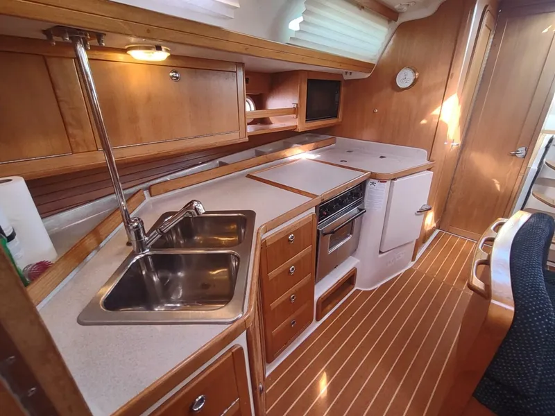 Slide: The Image of Catalina 42 MKII 2005 - 5154559