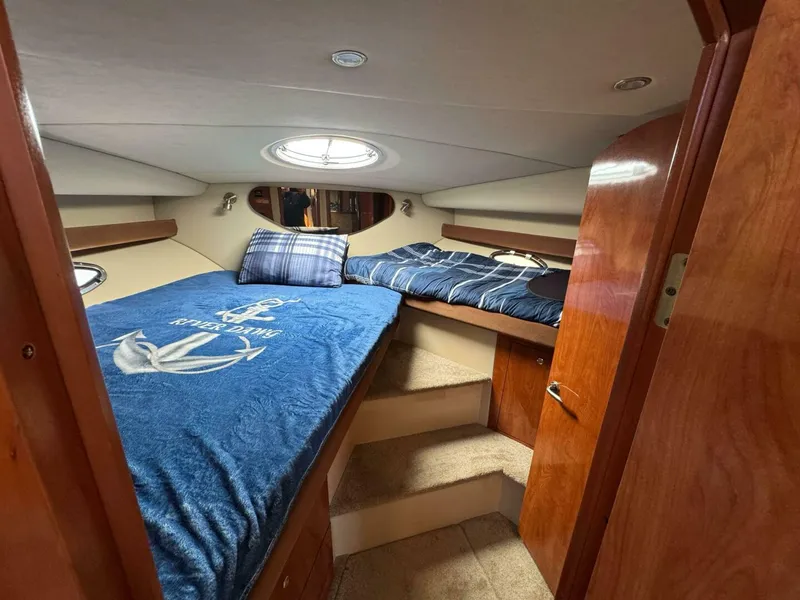 Slide: The Image of Cruisers 395 Motoryacht 2007 - 5136968