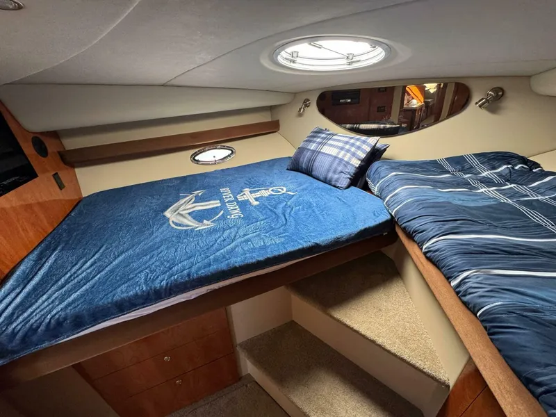 Slide: The Image of Cruisers Yachts 395 Motoryacht 2007 - 5136971