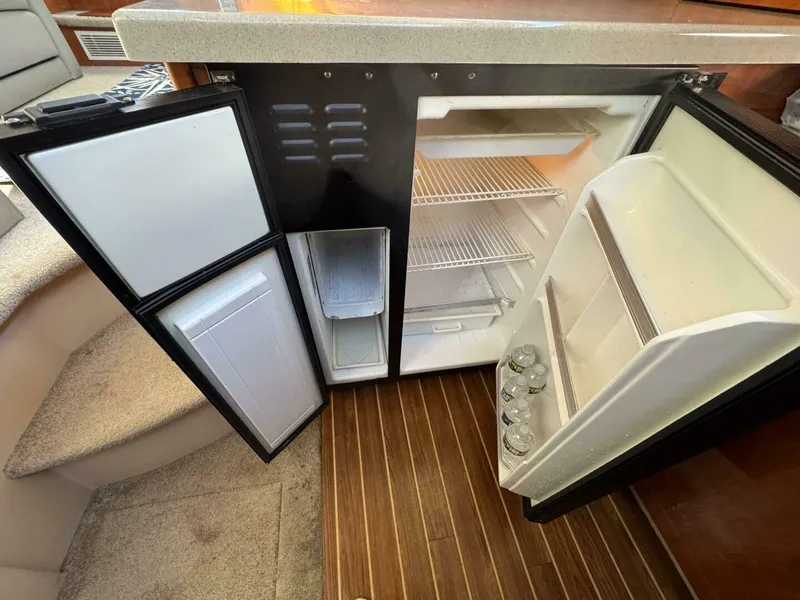 Slide: The Image of Cruisers Yachts 395 Motoryacht 2007 - 5136981