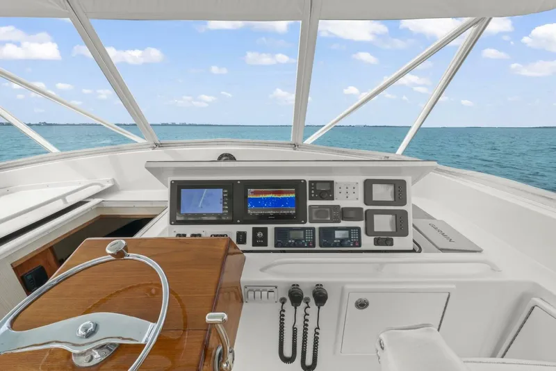 Slide: The Image of 2006 Buddy Davis 48 Express PALE HORSE - 5289840