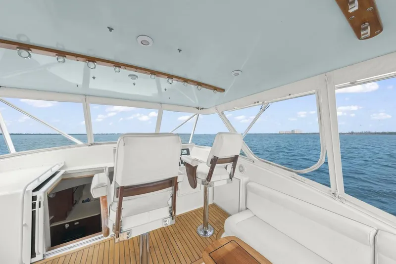 Slide: The Image of 2006 Buddy Davis 48 Express PALE HORSE - 5289832