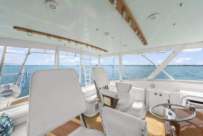 Slide: The Image of 2006 Buddy Davis 48 Express PALE HORSE - 5289842