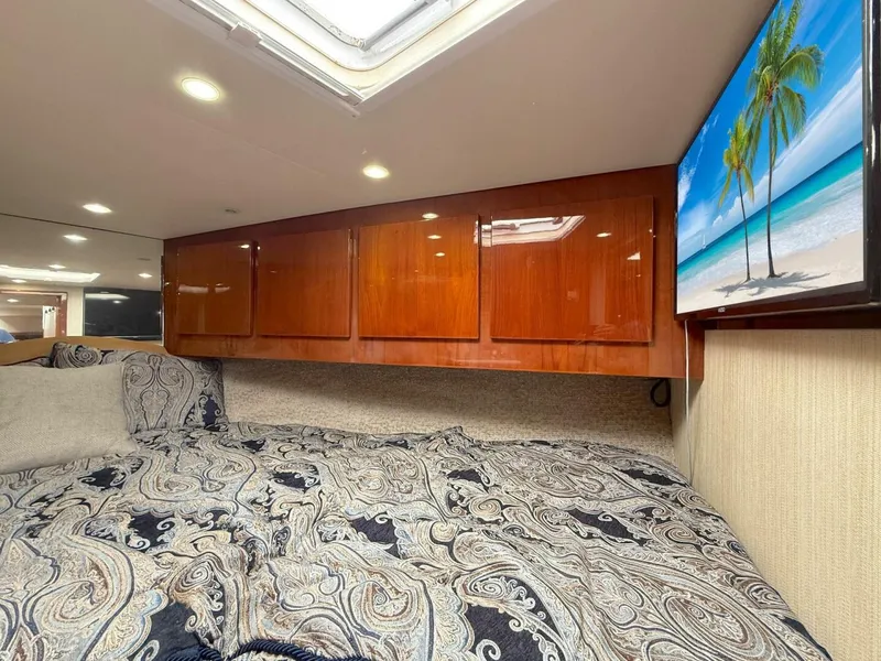 Slide: The Image of 2006 Buddy Davis 48 Express PALE HORSE - 5289828