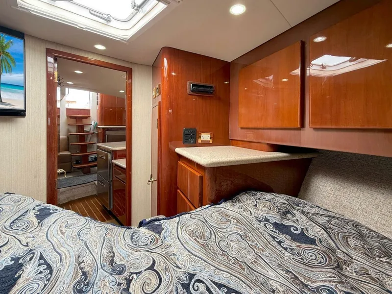 Slide: The Image of 2006 Buddy Davis 48 Express PALE HORSE - 5289826