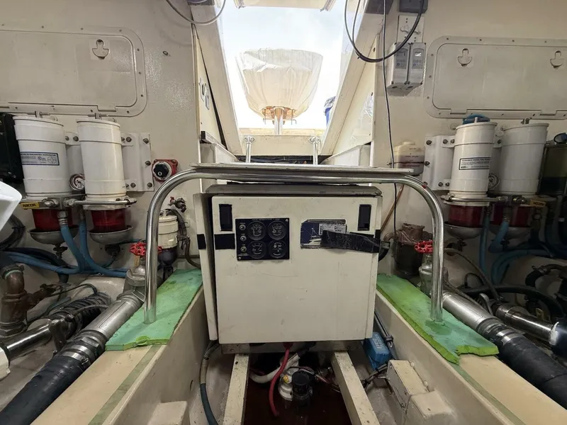 Slide: The Image of 2006 Buddy Davis 48 Express PALE HORSE - 5289903