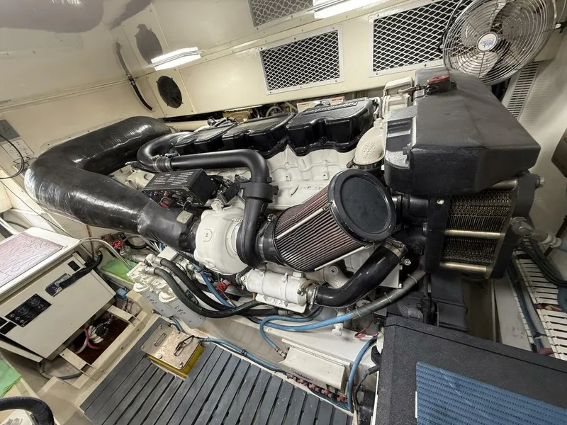 Slide: The Image of 2006 Buddy Davis 48 Express PALE HORSE - 5289891