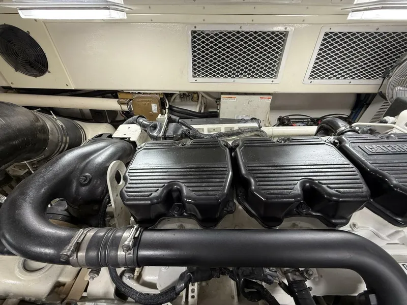 Slide: The Image of 2006 Buddy Davis 48 Express PALE HORSE - 5289893