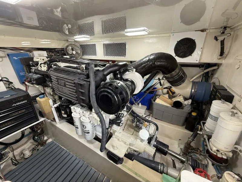 Slide: The Image of 2006 Buddy Davis 48 Express PALE HORSE - 5289910