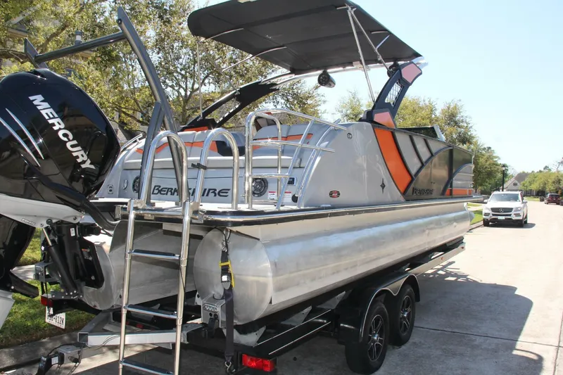 Slide: The Image of Berkshire 25 Sport CL 2021 - 5153039