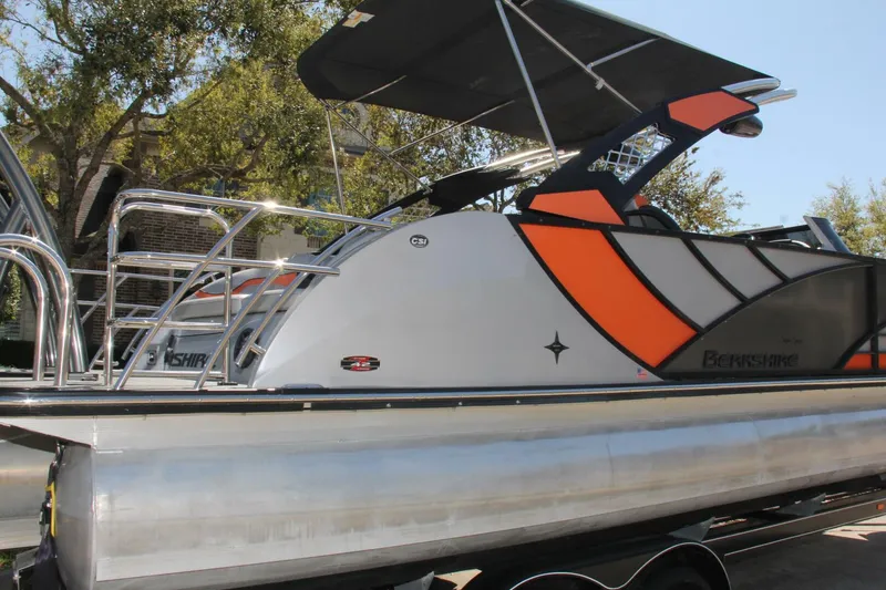 Slide: The Image of Berkshire 25 Sport CL 2021 - 5153040