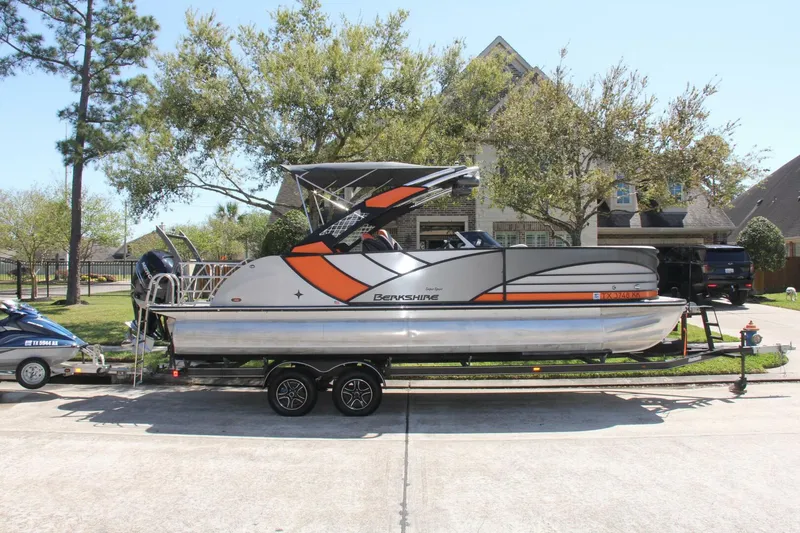 Slide: The Image of Berkshire 25 Sport CL 2021 - 5153043