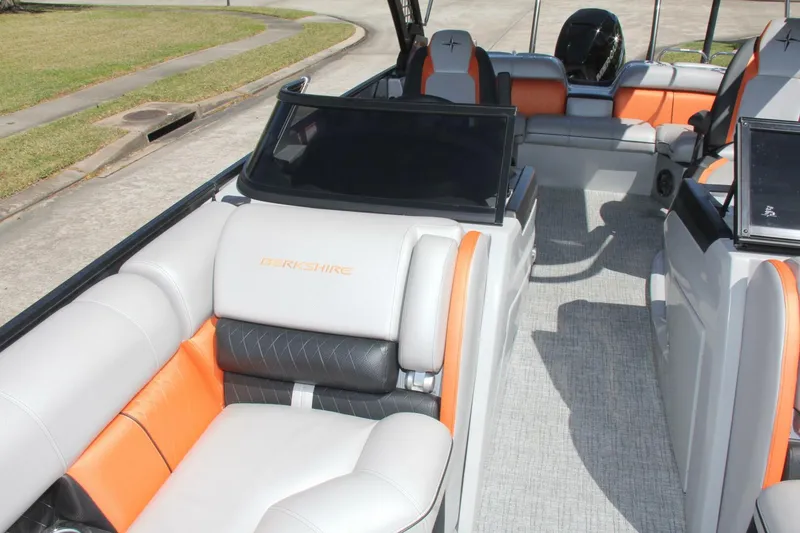 Slide: The Image of Berkshire 25 Sport CL 2021 - 5153057