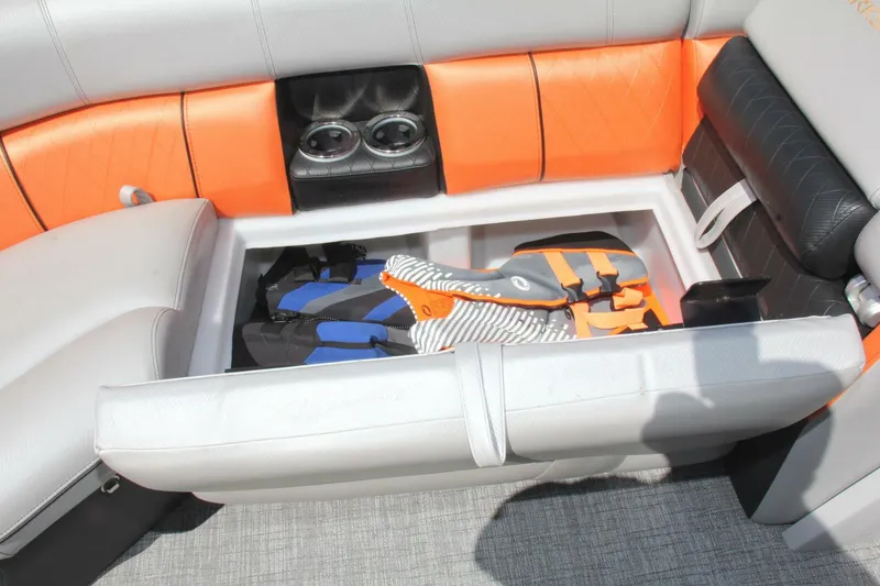 Slide: The Image of Berkshire 25 Sport CL 2021 - 5153060