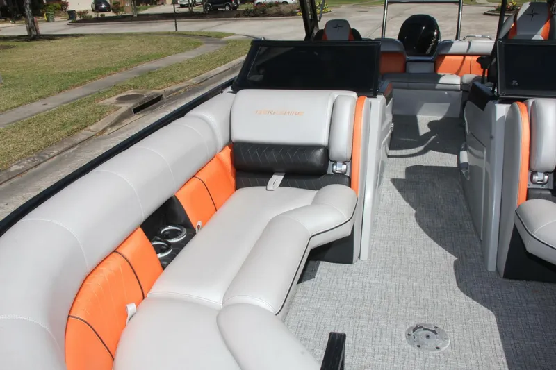 Slide: The Image of Berkshire 25 Sport CL 2021 - 5153064