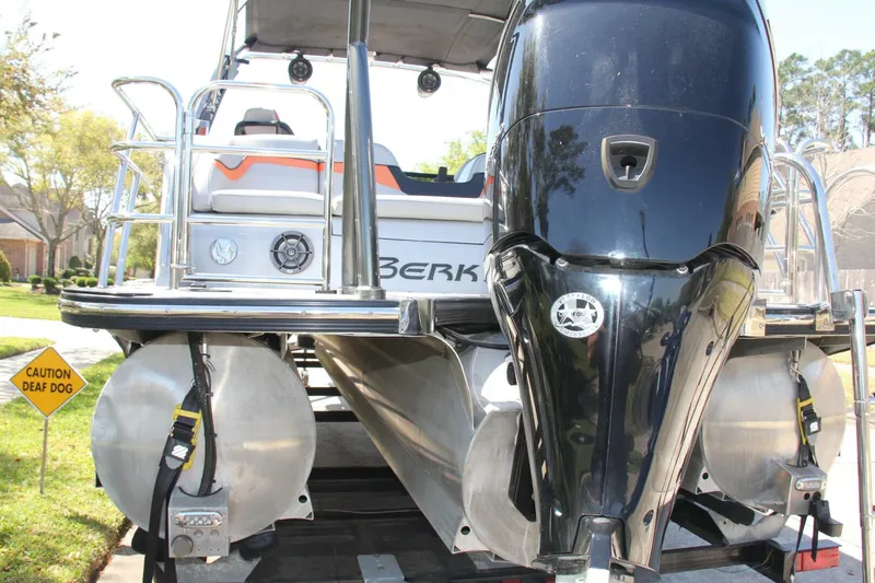 Slide: The Image of Berkshire 25 Sport CL 2021 - 5153019