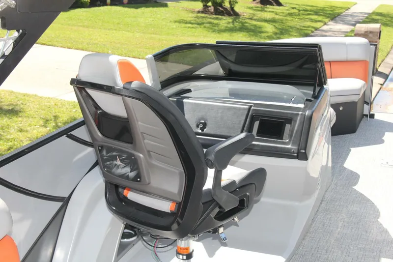 Slide: The Image of Berkshire 25 Sport CL 2021 - 5153082