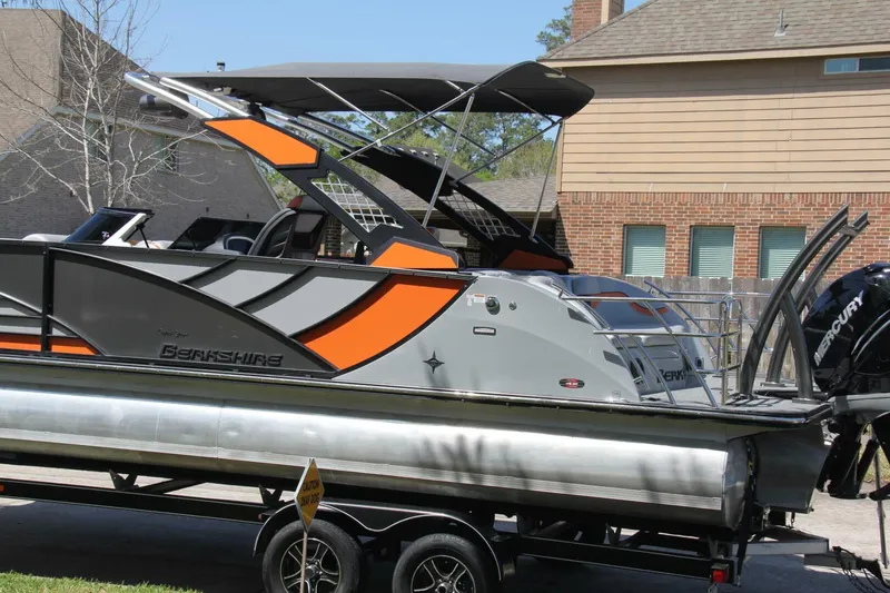 Slide: The Image of Berkshire 25 Sport CL 2021 - 5153031