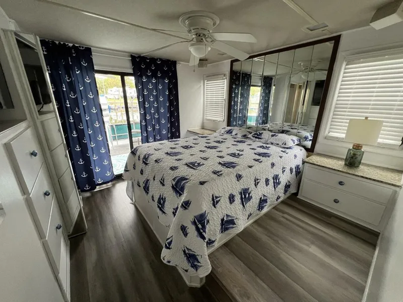 Slide: The Image of Trifecta 6514 1994 - 5280224