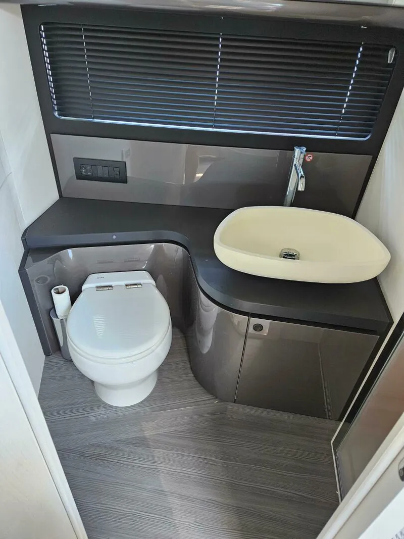 Slide: The Image of Azimut 42 Verve 2023 - 5138662