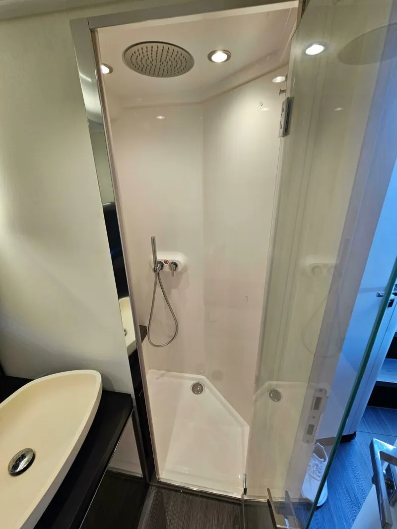 Slide: The Image of Azimut 42 Verve 2023 - 5138663