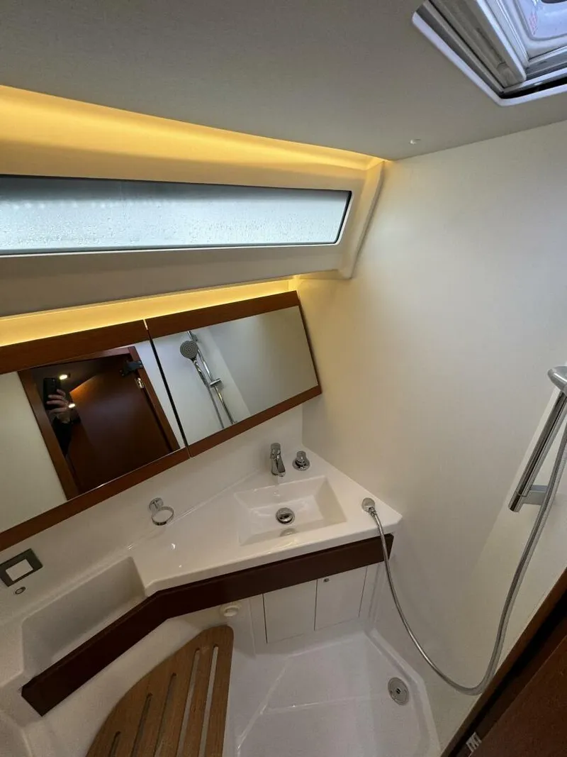 Slide: The Image of Beneteau Oceanis 46.1 2019 - 5203926