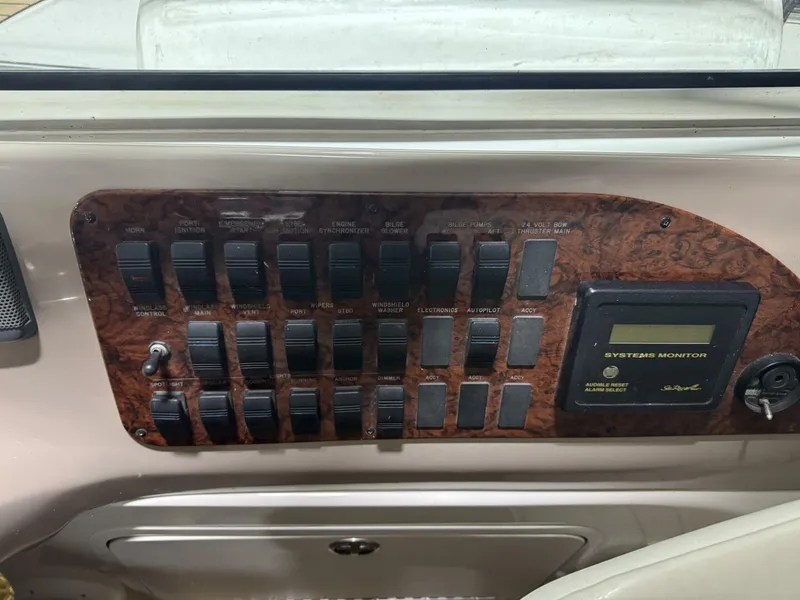 Slide: The Image of Sea Ray 460 Sundancer 2000 - 5140473