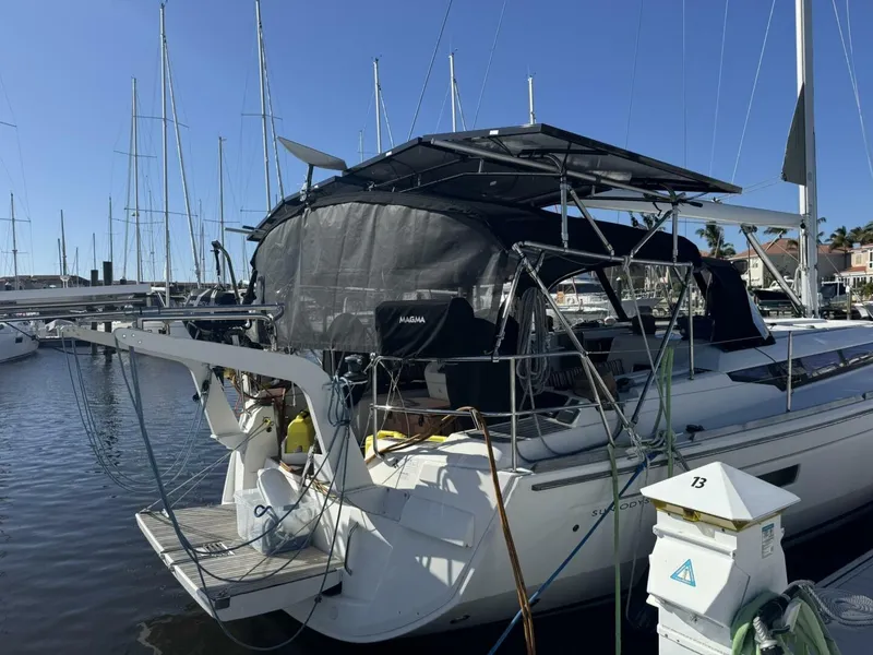 Slide: The Image of Stern Dinghy Davits Stern Dinghy Davits - 5140515