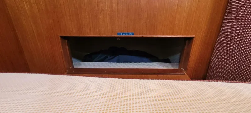 Slide: The Image of Mason 33 Sloop 1985 - 5146133