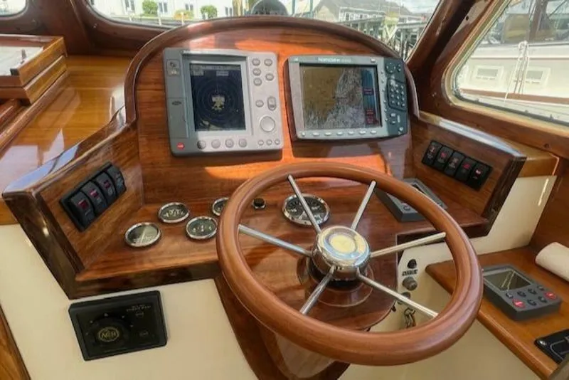 Slide: The Image of Hinckley Yachts Extended Hardtop Pilothouse 36 Picnic Boat 2003 - 5145619