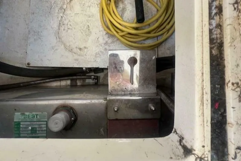 Slide: The Image of Hinckley Yachts Extended Hardtop Pilothouse 36 Picnic Boat 2003 - 5145595